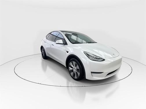 2022 Tesla Model Y Long Range Dual Motor All-Wheel Drive