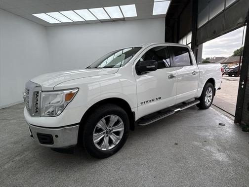 2018 Nissan Titan SV