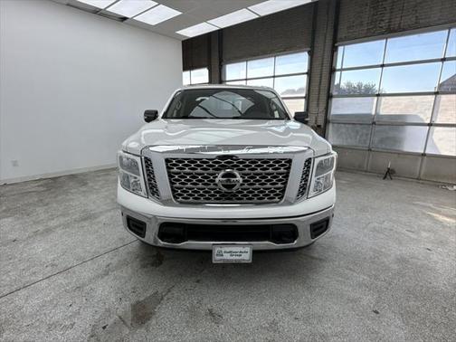 2018 Nissan Titan SV