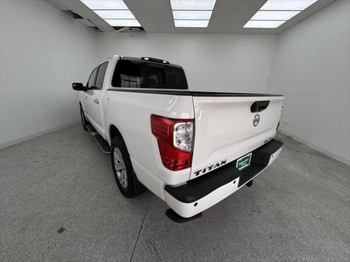 2018 Nissan Titan SV