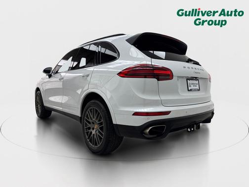 Carrara White Metallic 2018 Porsche Cayenne Platinum Edition