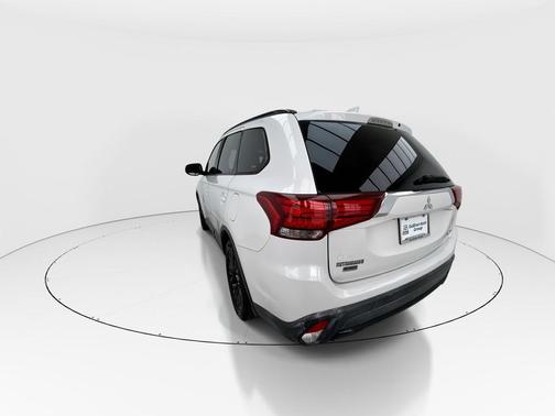 2018 Mitsubishi Outlander SE