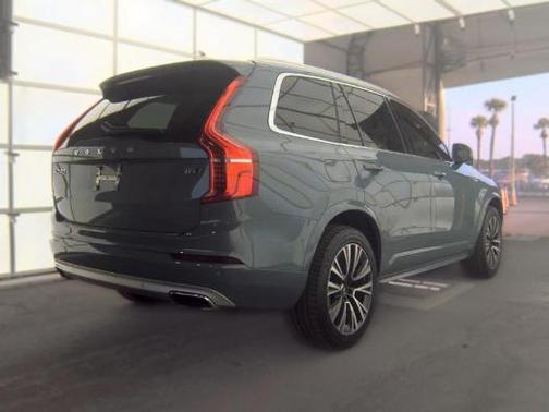 Thunder Gray Metallic 2020 Volvo XC90 T6 Momentum