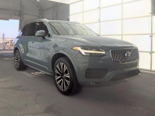 Thunder Gray Metallic 2020 Volvo XC90 T6 Momentum