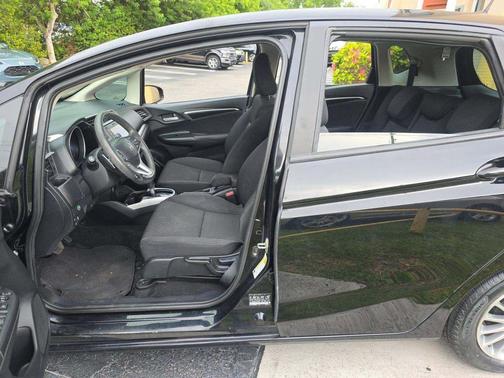 Crystal Black Pearl 2020 Honda Fit EX