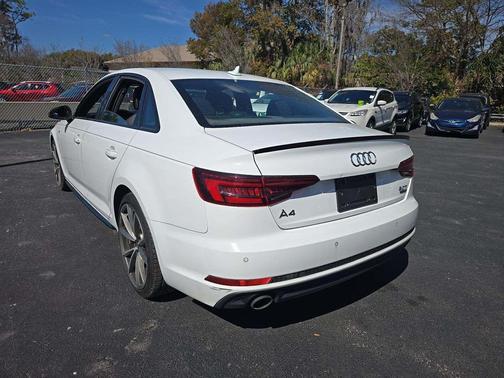 2018 Audi A4 2.0T Prestige