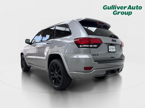 Billet Silver Metallic Clearcoat 2021 Jeep Grand Cherokee Laredo