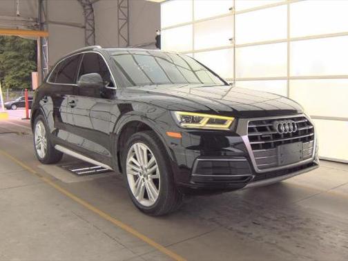 Brilliant Black 2018 Audi Q5 2.0T Premium Plus