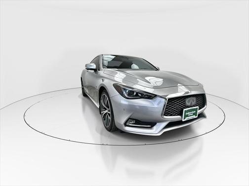 2017 INFINITI Q60 2.0t Premium