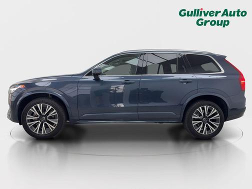 Denim Blue Metallic 2022 Volvo XC90 T5 Momentum