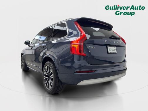 Denim Blue Metallic 2022 Volvo XC90 T5 Momentum