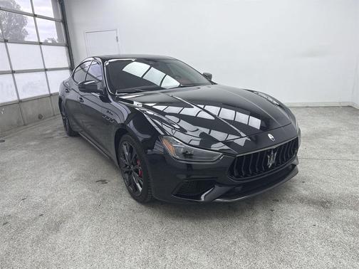 2022 Maserati Ghibli Modena