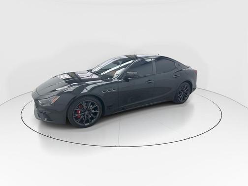 2022 Maserati Ghibli Modena