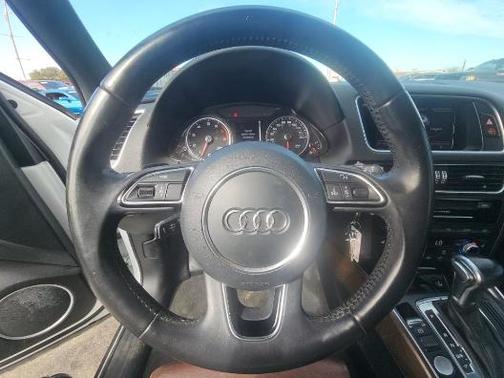 Glacier White Metallic 2017 Audi Q5 3.0T Premium Plus