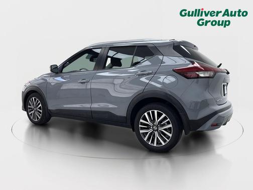 Boulder Gray Pearl 2021 Nissan Kicks SV