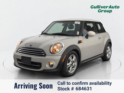 White Silver Metallic 2013 MINI Hardtop Cooper