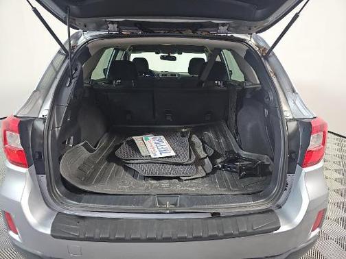 Ice Silver Metallic 2015 Subaru Outback 2.5i Premium