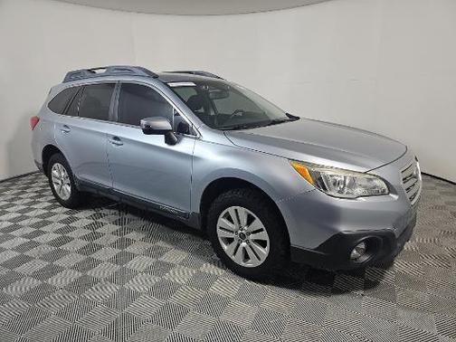 Ice Silver Metallic 2015 Subaru Outback 2.5i Premium