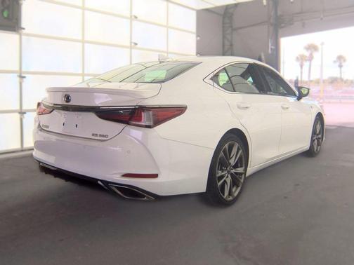 Ultra White 2019 Lexus ES 350 F Sport