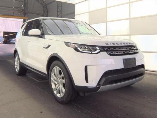 Fuji White 2018 Land Rover Discovery HSE
