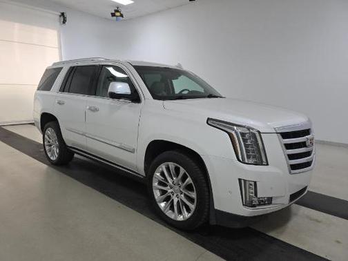 Crystal White Tricoat 2019 Cadillac Escalade Premium Luxury