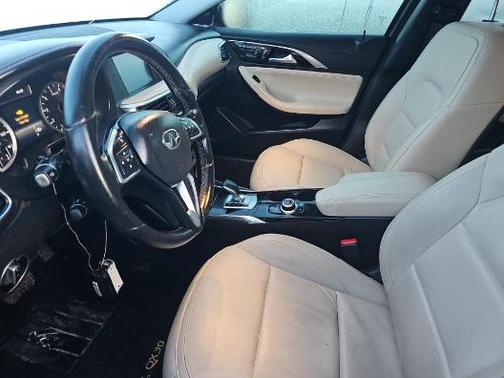 Black Obsidian 2017 INFINITI QX30 Premium
