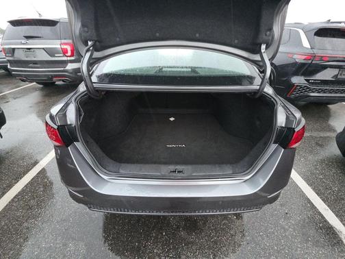 Gun Metallic/Super Black 2021 Nissan Sentra SV