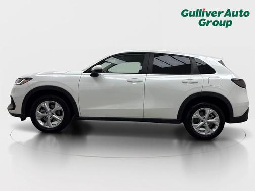 Platinum White Pearl 2023 Honda HR-V LX