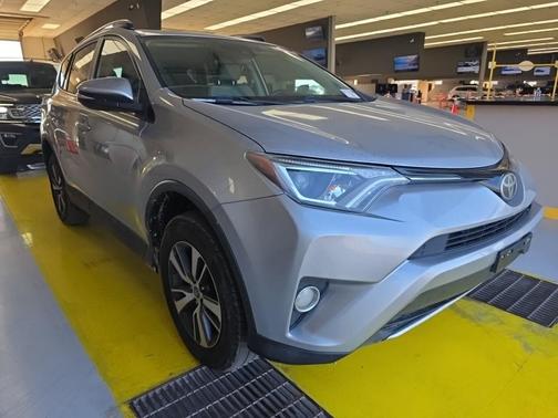 Silver Sky Metallic 2017 Toyota RAV4 XLE