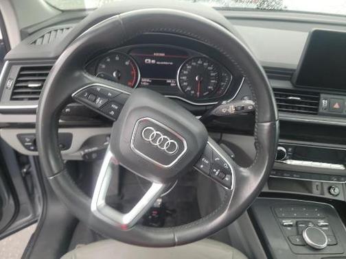 Silver Metallic 2019 Audi Q5 2.0T Premium