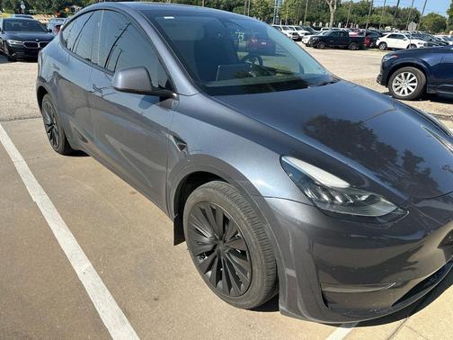 Midnight Silver Metallic 2023 Tesla Model Y Long Range Dual Motor All-Wheel Drive