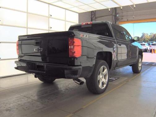Black 2018 Chevrolet Silverado 1500 2LT
