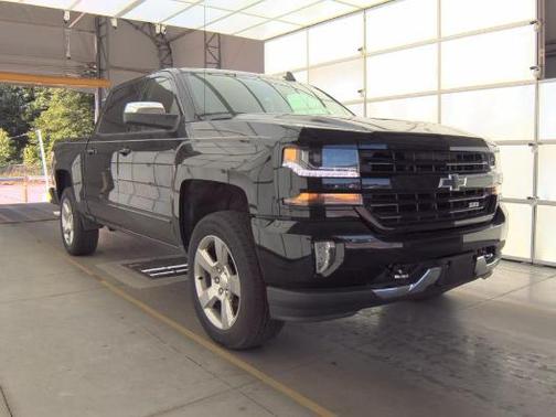 Black 2018 Chevrolet Silverado 1500 2LT