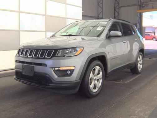 Billet Silver Metallic Clearcoat 2019 Jeep Compass Latitude