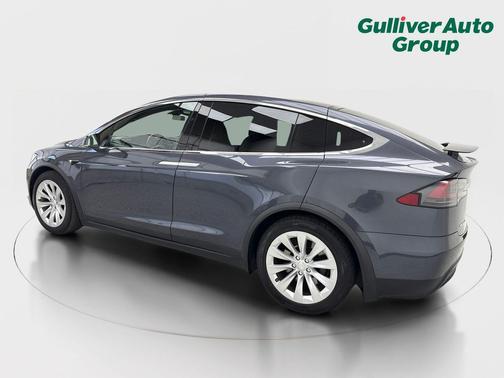 Gray 2017 Tesla Model X 100D