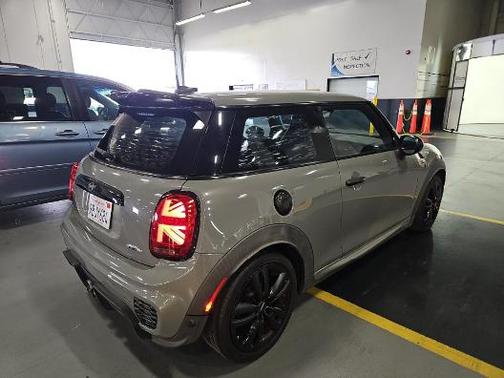 Moonwalk Gray Metallic 2019 MINI Hardtop John Cooper Works