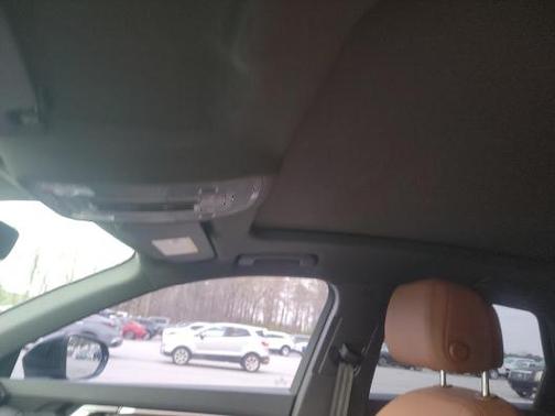 Mythos Black Metallic 2021 Audi Q3 40 Premium