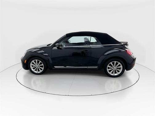 2019 Volkswagen Beetle 2.0T SE