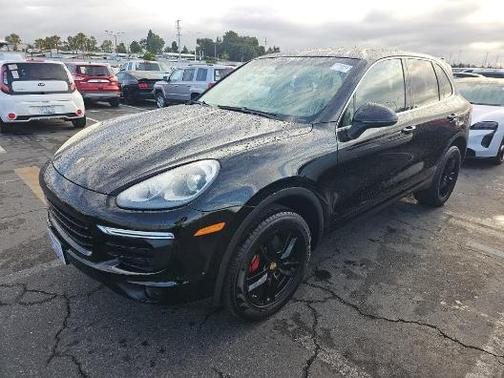 Jet Black Metallic 2016 Porsche Cayenne Cayenne