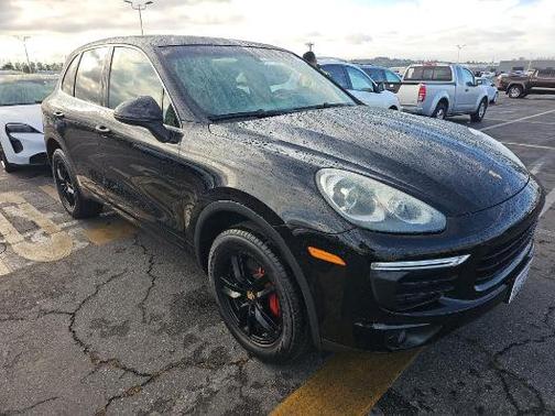 Jet Black Metallic 2016 Porsche Cayenne Cayenne
