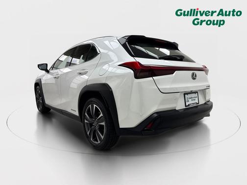 Eminent White Pearl 2020 Lexus UX 250h Base
