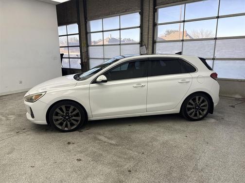 2018 Hyundai Elantra GT Sport