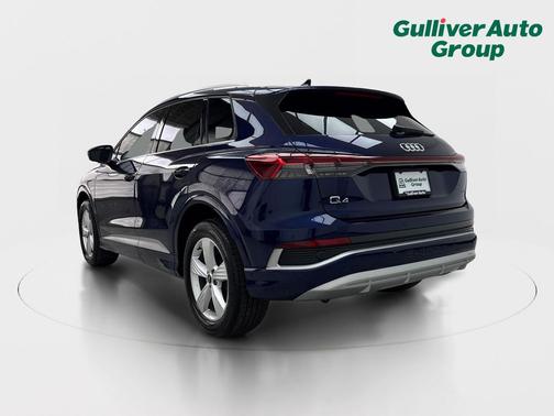 Navarra Blue Metallic 2023 Audi Q4 e-tron Premium Plus 50 quattro
