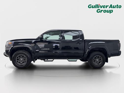 Midnight Black Metallic 2018 Toyota Tacoma SR5