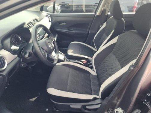 2021 Nissan Versa 1.6 SV