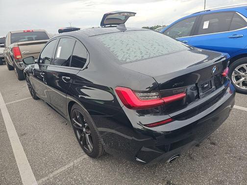 Black Sapphire Metallic 2020 BMW 330 xDrive