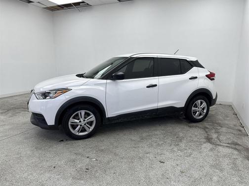 2020 Nissan Kicks S