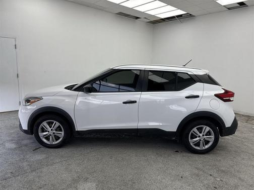 2020 Nissan Kicks S