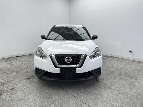 2020 Nissan Kicks S