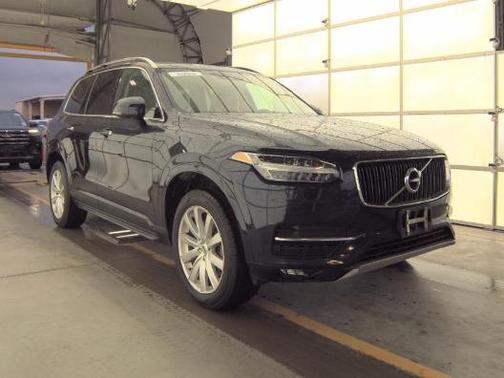 Magic Blue Metallic 2016 Volvo XC90 T6 Momentum